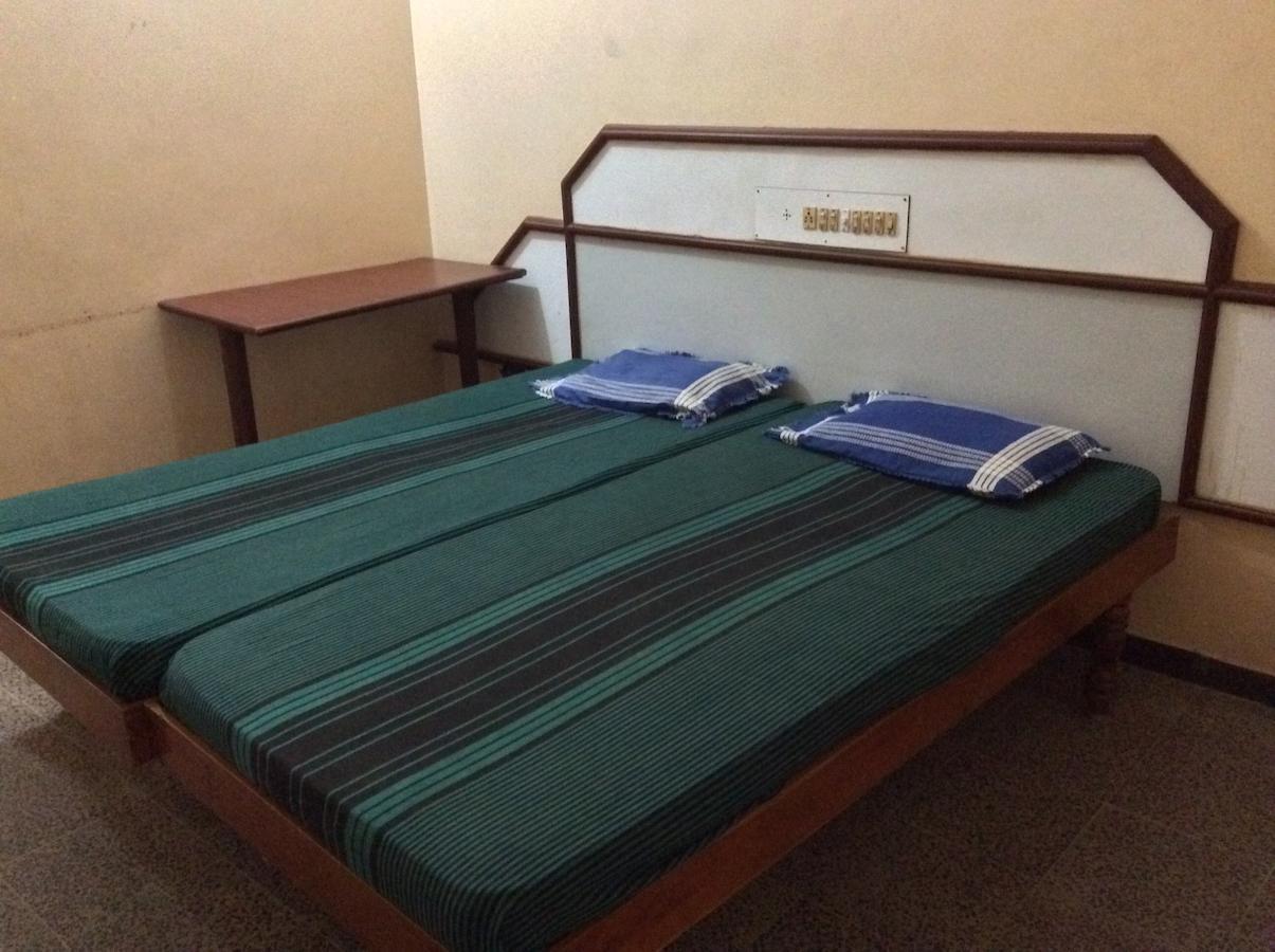 Sakthi Lodge Dharapuram Εξωτερικό φωτογραφία